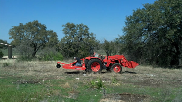 2013-03-tractor